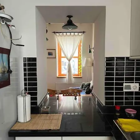 Apartmán 2br, 2ba, 2nd Floor Of Historical Building, Galata Istanbulská provincie